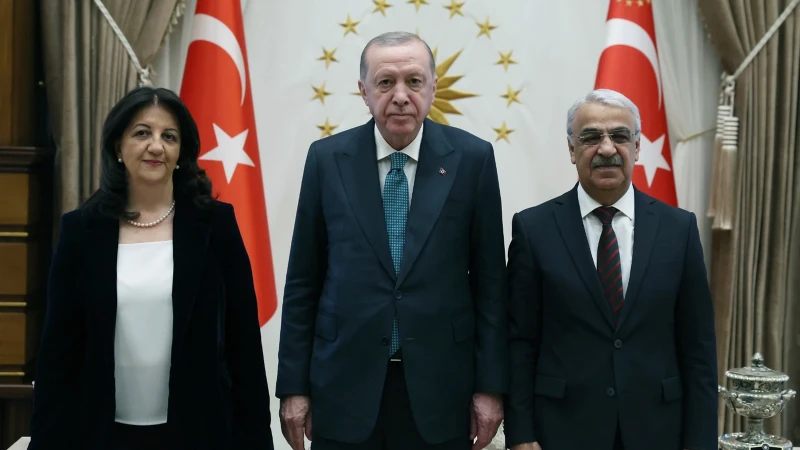 Cumhurbaşkanı Erdoğan Beştepe’de DEM Parti heyetini kabul etti